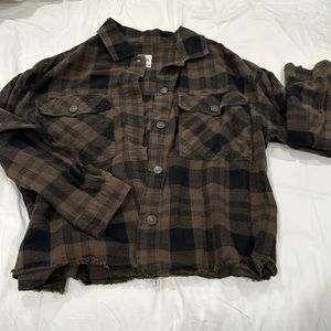 Zara short green/black flannel worn frayed style at bottom